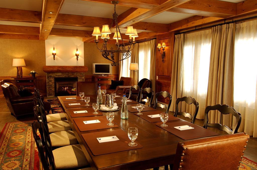 Manoir Saint-Sauveur Hotel Instalações foto